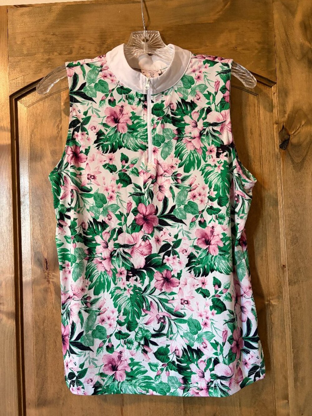 Tommy Bahama Ladie's large golf/tennis shirt beautiful tropical floral print